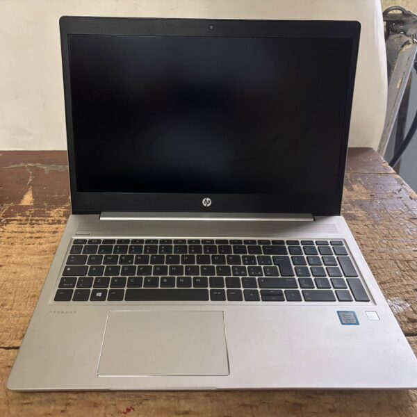 HP NOTEBOOK PROBOOK 450 G6 6BN82EA i7-8565U, 8GB, 240GB SSD, SCHERMO 15.6" FULLHD - Win11 PRO Rif.810